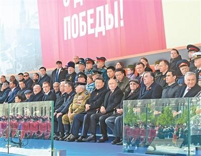習(xí)近平出席俄羅斯紀(jì)念蘇聯(lián)偉大衛(wèi)國戰(zhàn)爭勝利八十周年慶典